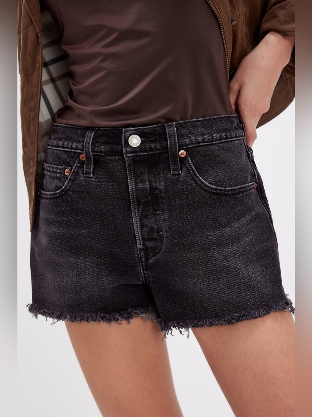 NEW Levi’s 501 High-Rise Denim Shorts Cutoff Washed Black Women’s size 31